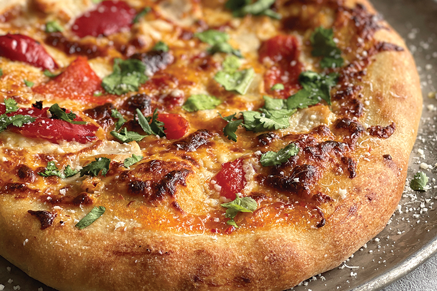 thai sweet chili sauce, red sauce alternatives, creative pizza sauces, pizza, mozzarella, chicken, cilantro, roasted red pepper, sweet chili sauce recipe