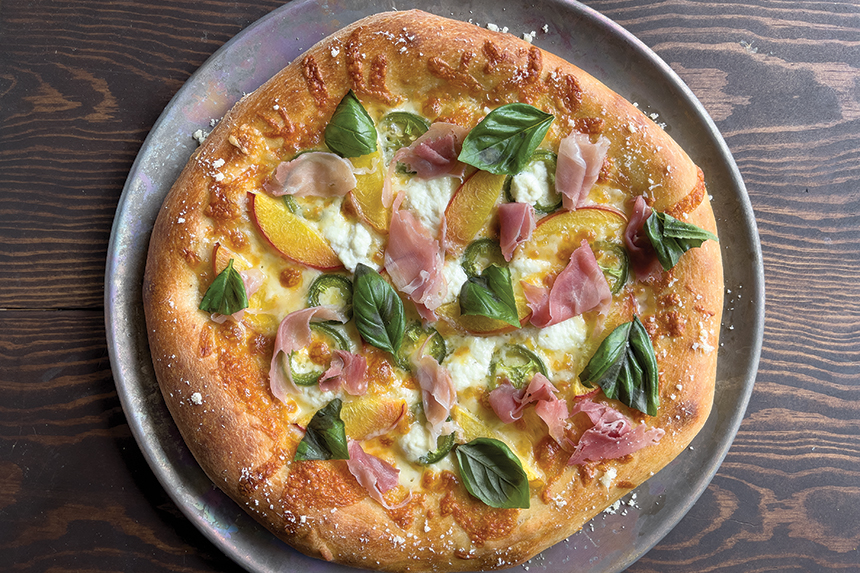 peaches and the pig, pizza